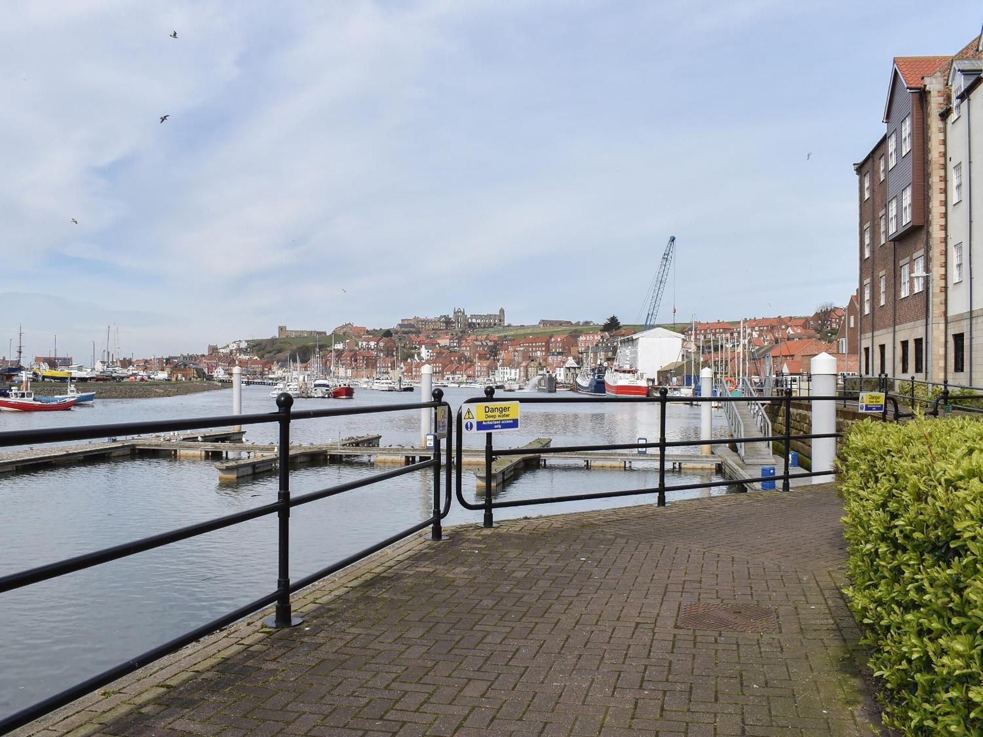Villa Bankside à Whitby Extérieur photo
